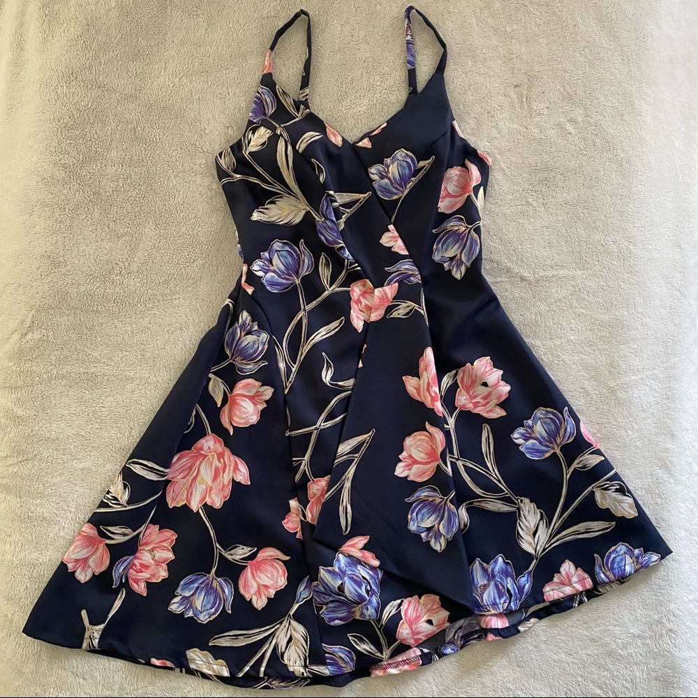 (NWOT) Floral Dress